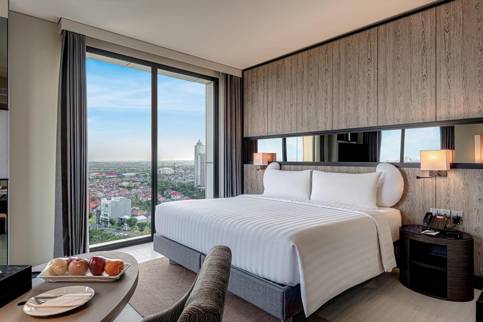 Whiz Luxe Hotel Spazio Сурабая Экстерьер фото
